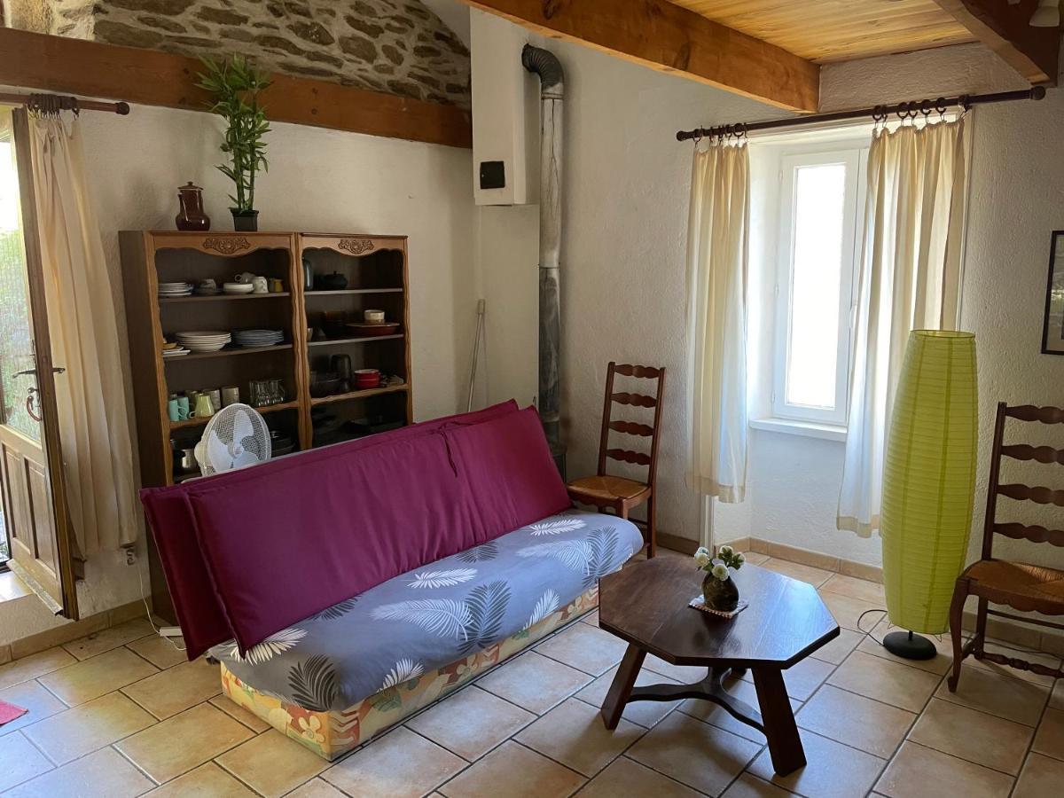 Charmant Petit Gite Au Coeur De L'Ardeche Saint-Melany Exterior foto