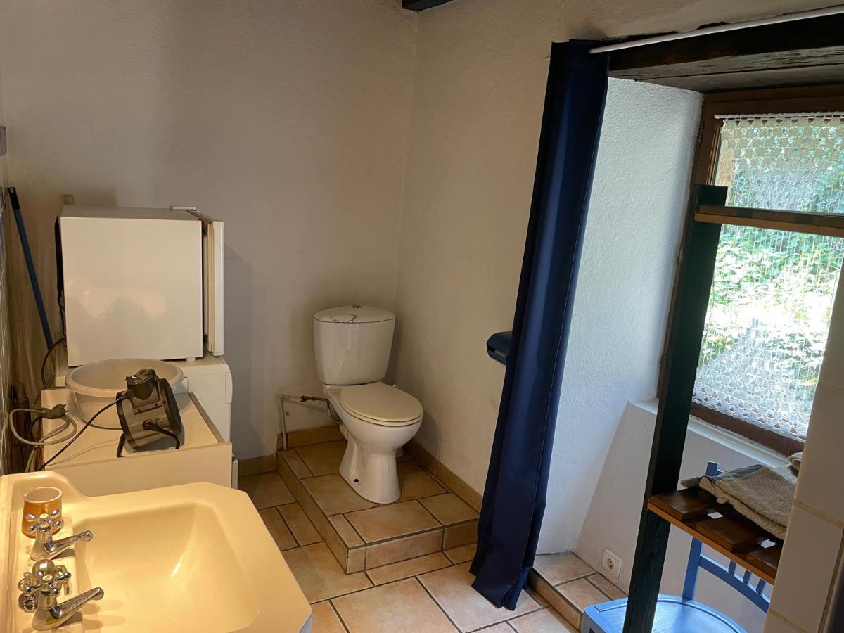 Charmant Petit Gite Au Coeur De L'Ardeche Saint-Melany Exterior foto